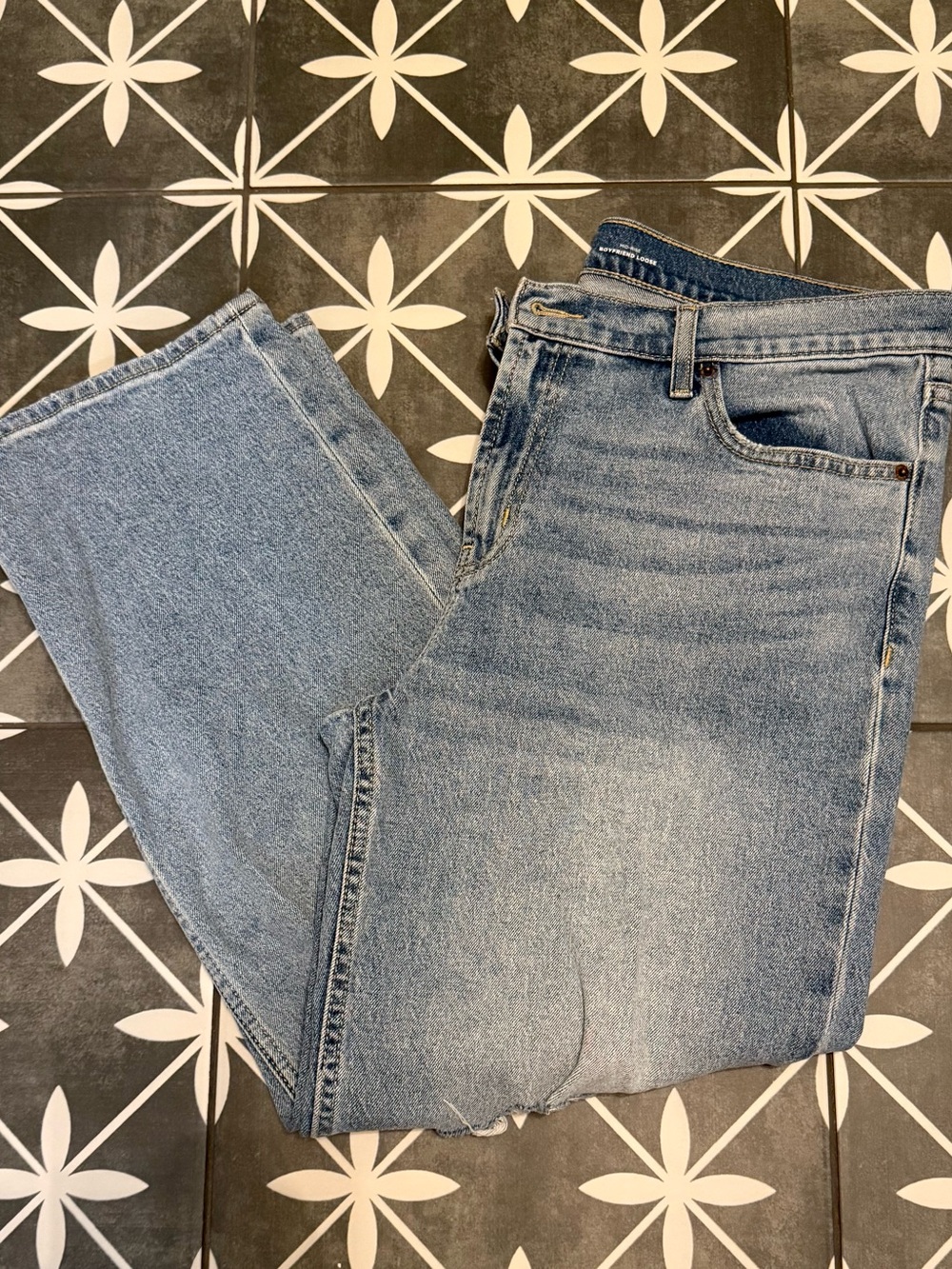 Old Navy Light Blue Women’s Boyfriend Jeans